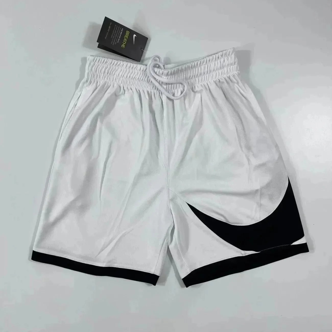 Nike Shorts Fleece Drawstring with Zippered Pocket — 20
