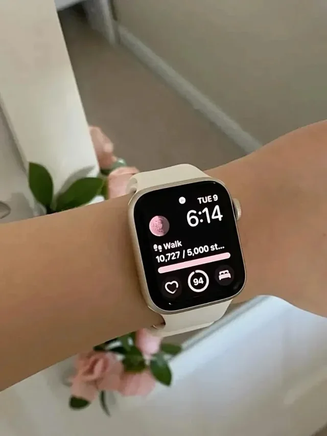 Unbranded Smartwatches Square touchscreen smartwatch with silicone strap product detail image 3