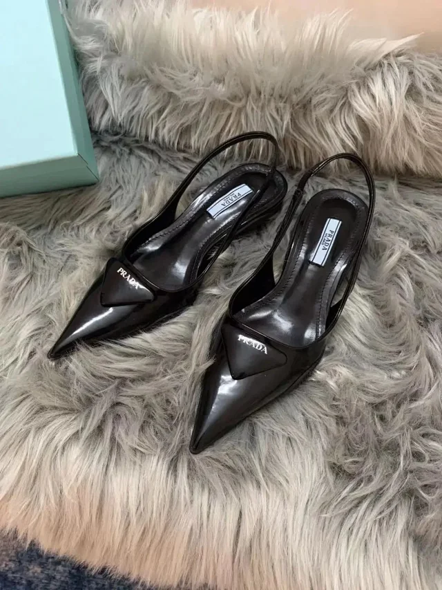 Prada High Heels Pointed-Toe Slingback Pumps with Triangle Logo Plaque product detail image 3