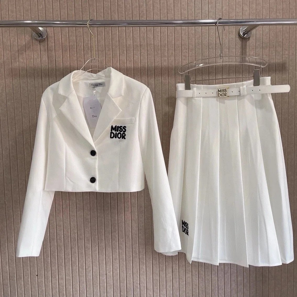 Product view 14