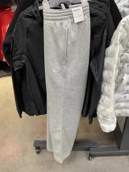 Nike Sportswear Club Fleece Sweatpants Gray and Black - 4