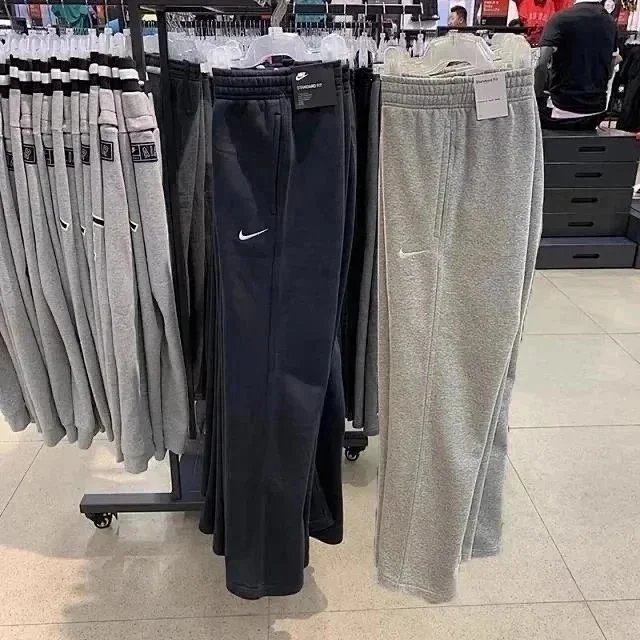 Nike Sportswear Club Fleece Sweatpants Gray and Black