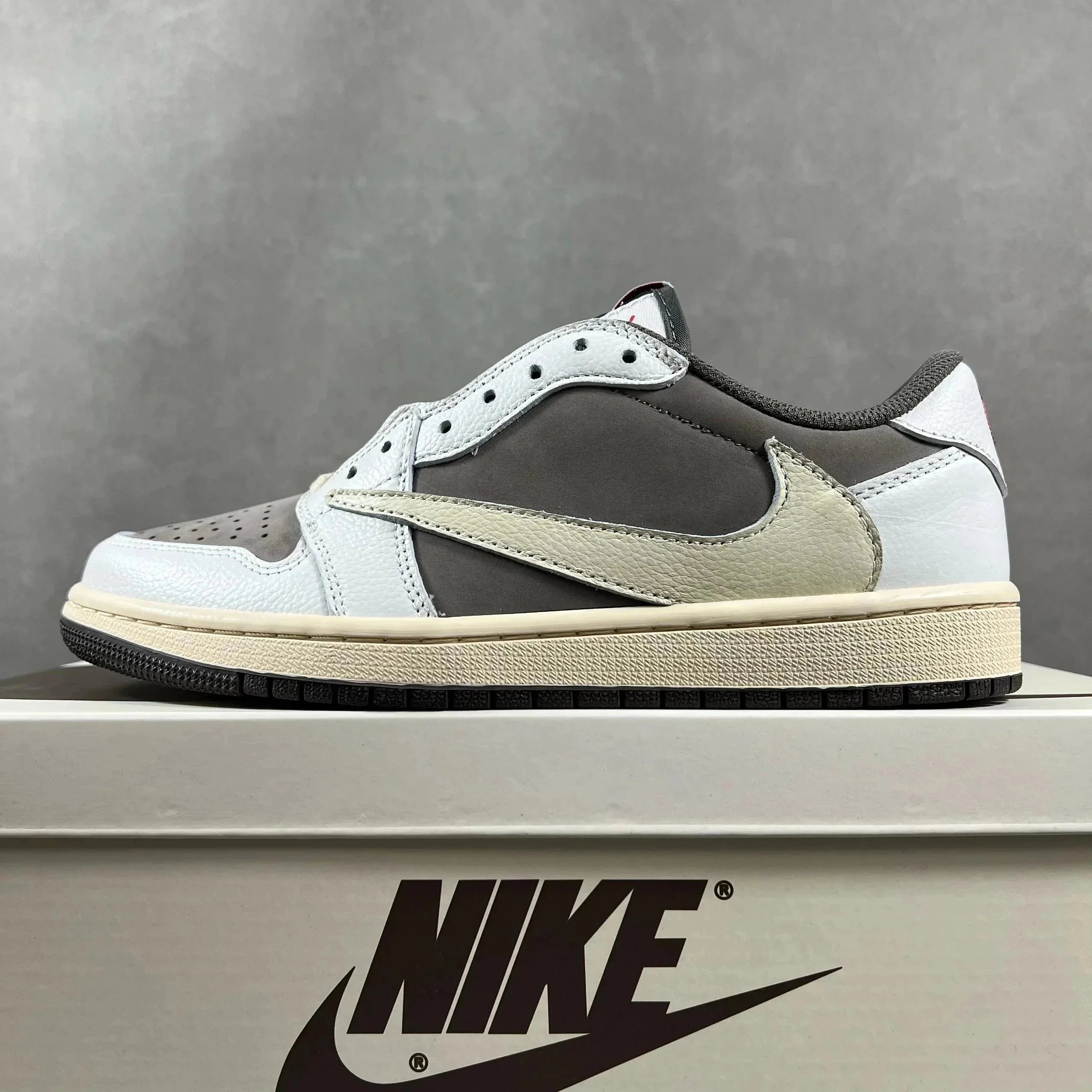 Nike x Travis Scott Air Jordan 1 Low OG 'Mocha' Sneakers - 1