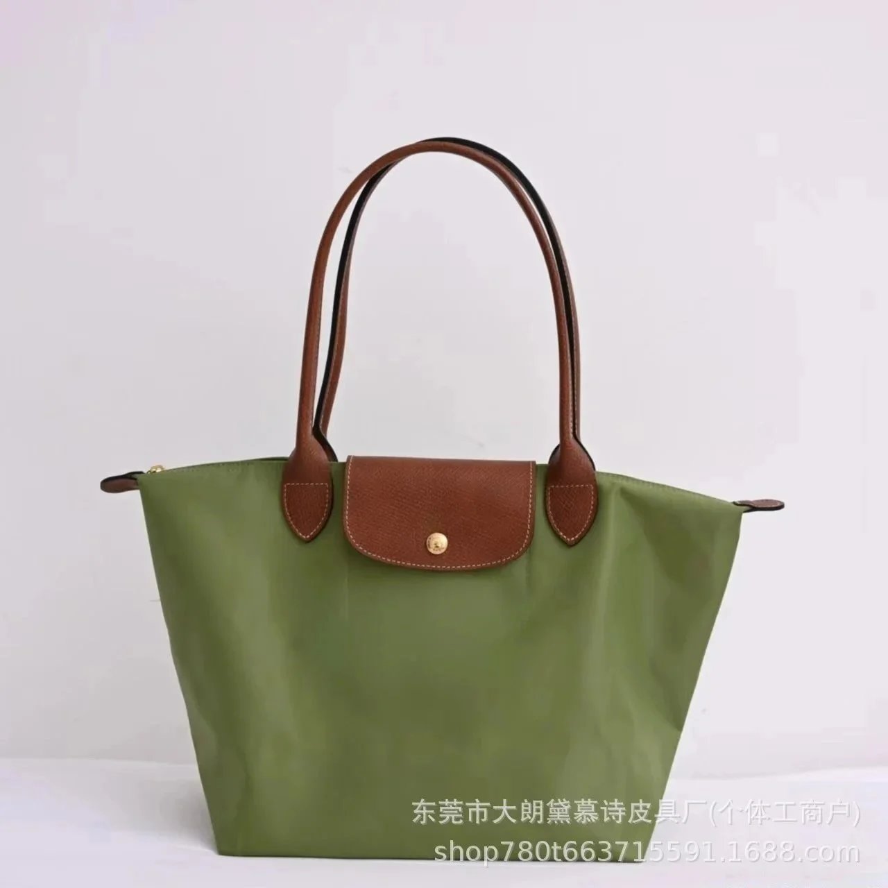 P77 Classic Moss Green