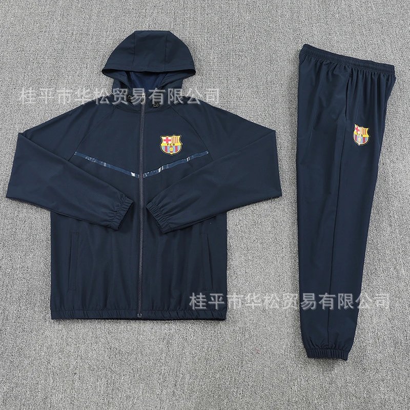 Hooded Barcelona Black 2526