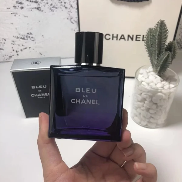 CHANEL, Bleu