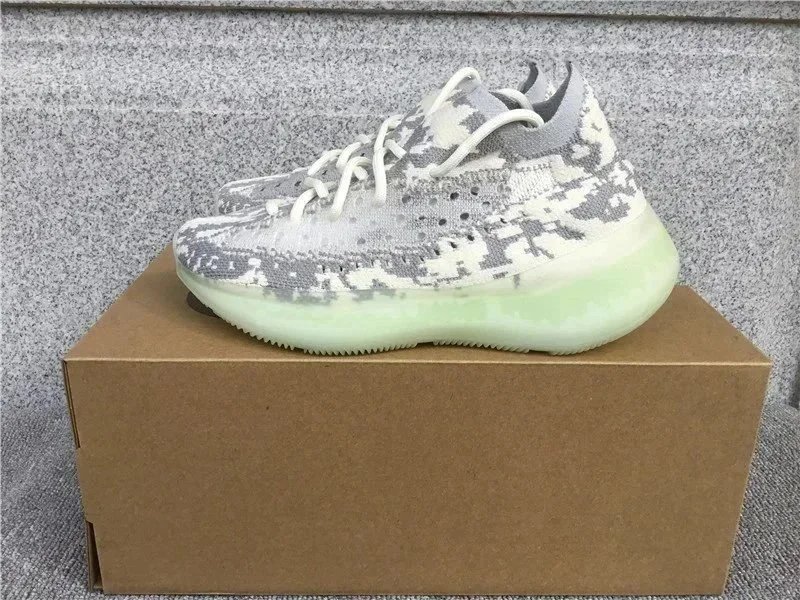 Adidas Originals Yeezy 50 (15+)