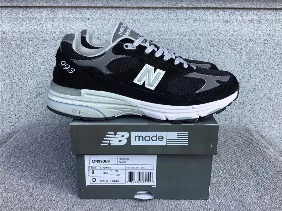 New Balance NB 990 V4（30+）