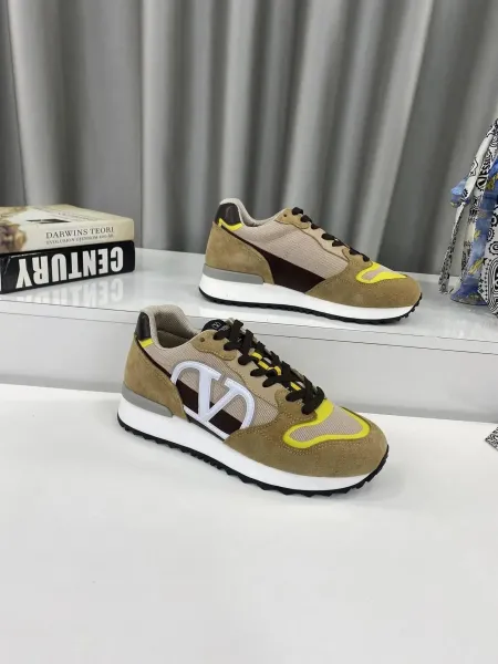 Valentino VLogo Runner Beige Green White Sneakers - 7