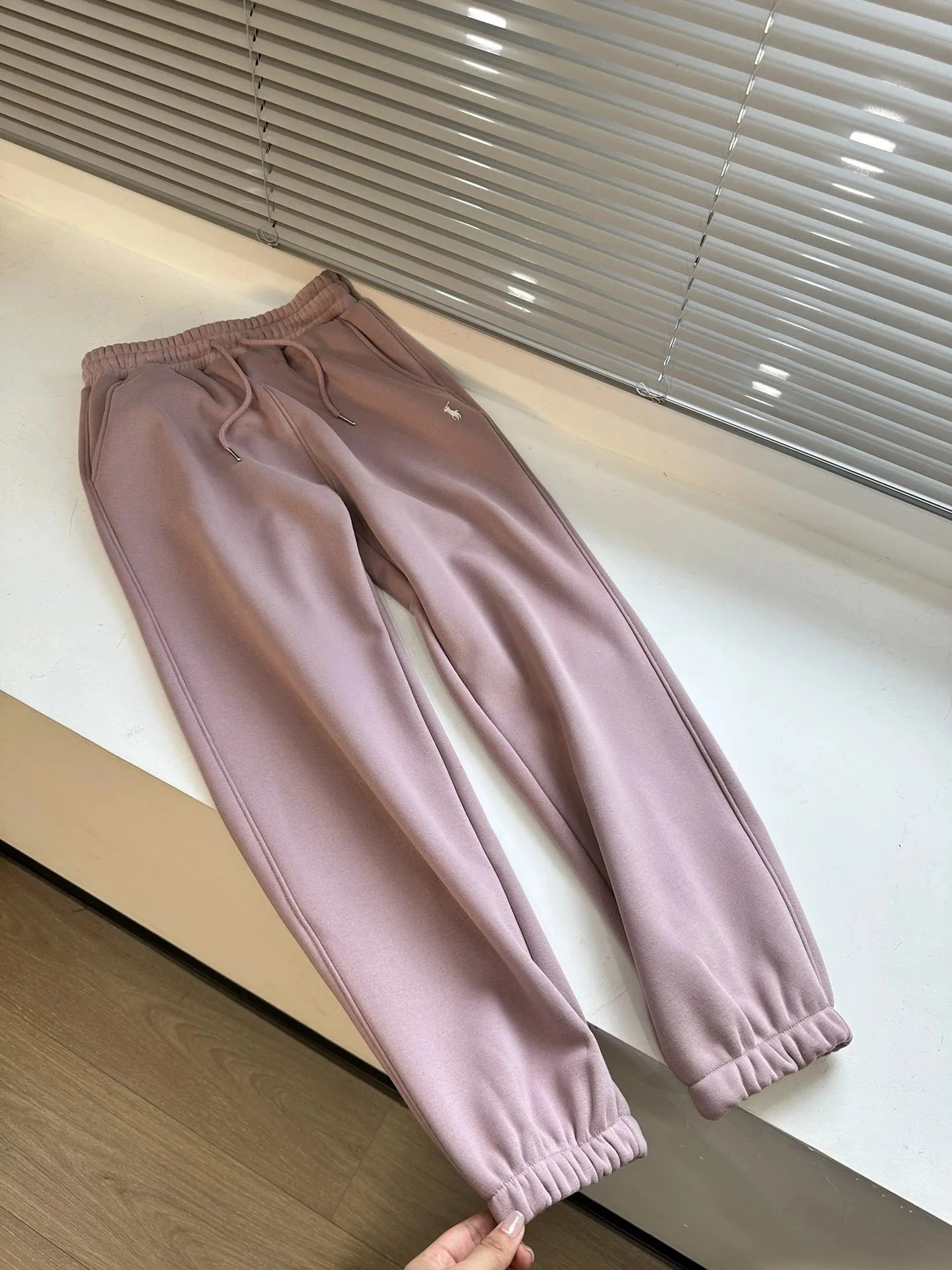 秋冬刺绣小马加绒休闲卫裤P07