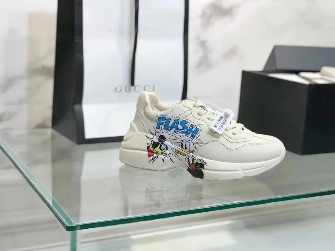 Gucci Rhyton Disney Collaboration White Flash Sneakers Chunky Sneakers