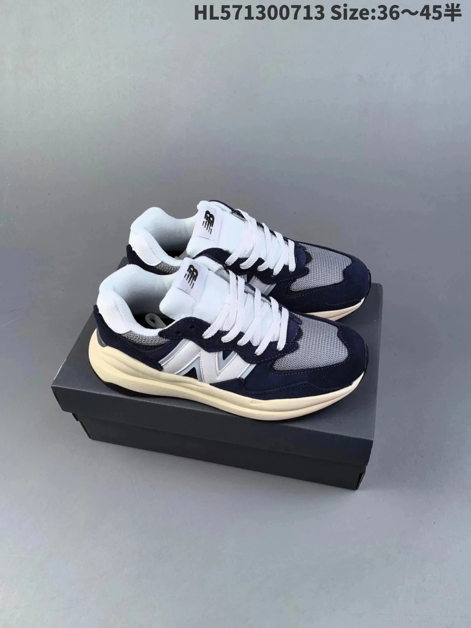 经典百搭休闲运动鞋 18