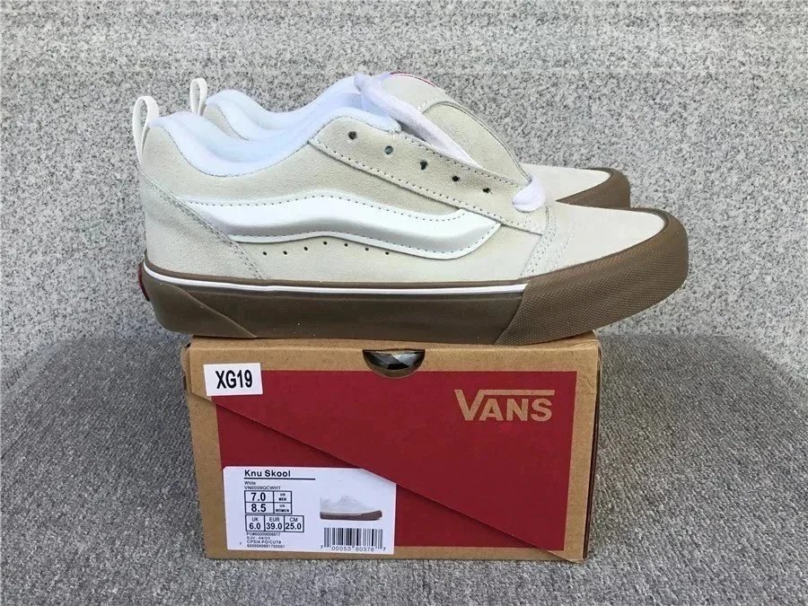 C-L Version Casual Shoes Sneakers Top Version 010