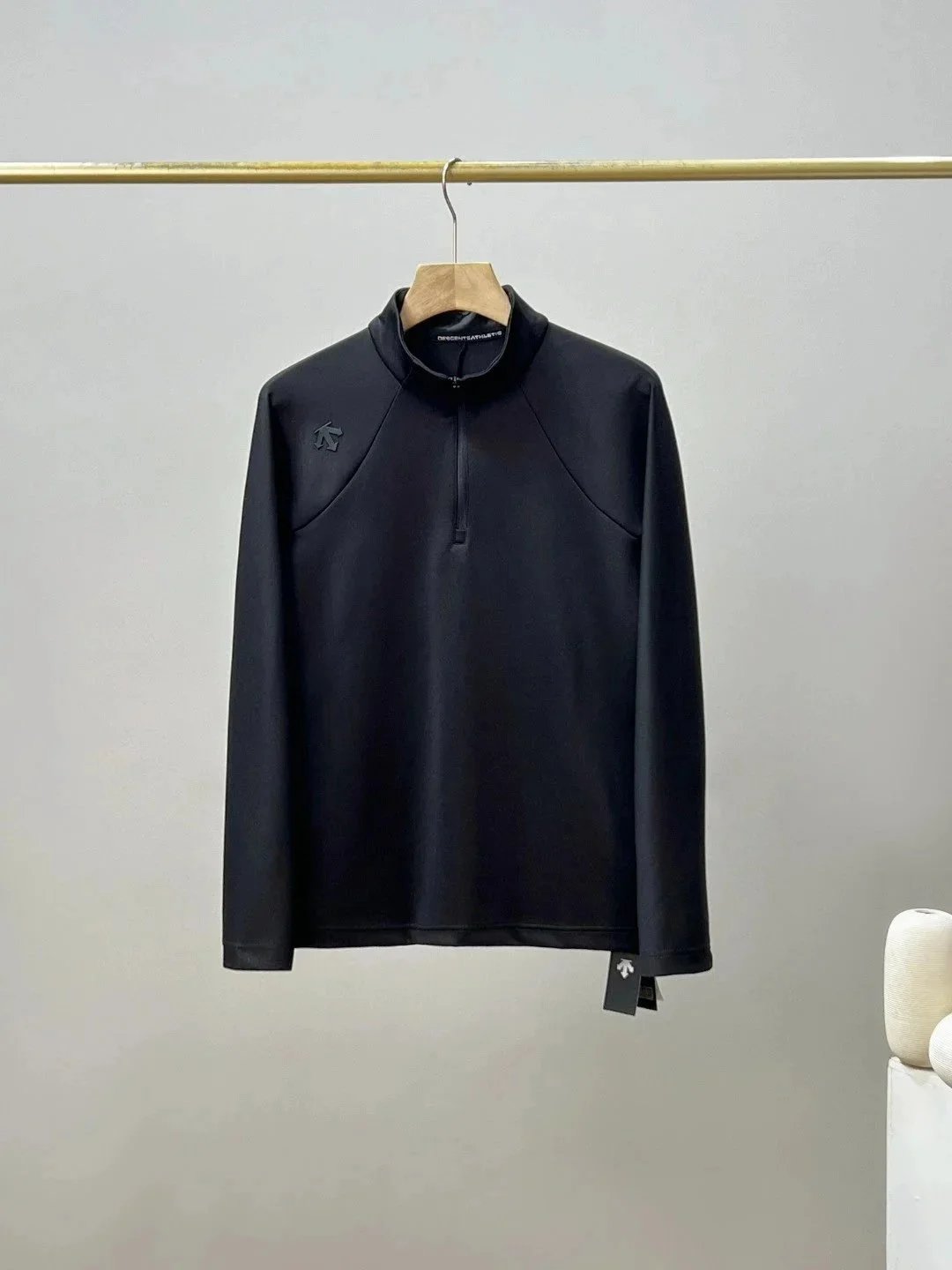 Descente Hoodies & Sweatshirts Logo Hoodie and Quarter-Zip Sweatshirt — DE-15
