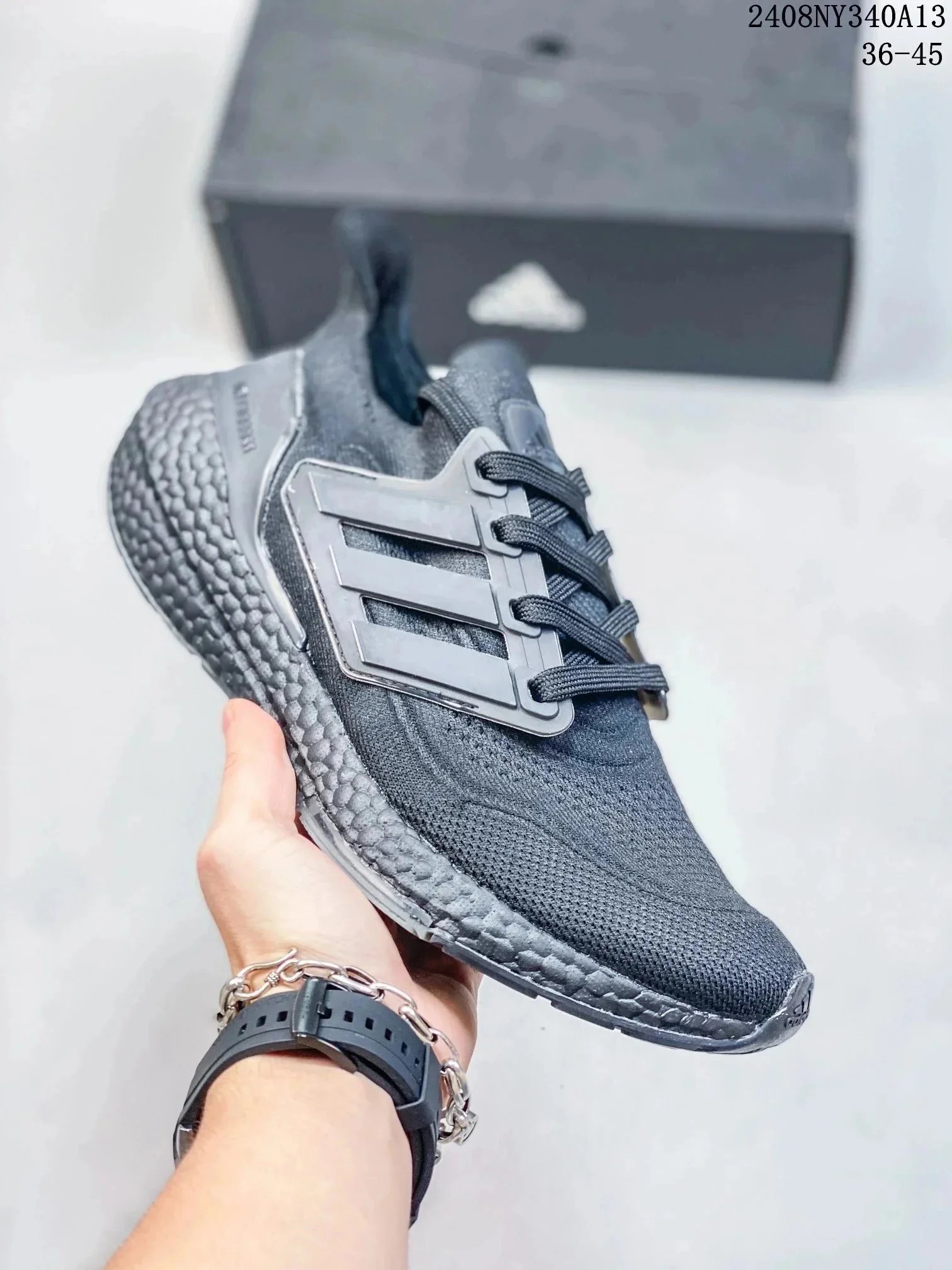 Adidas Pureboost 22 (10+)