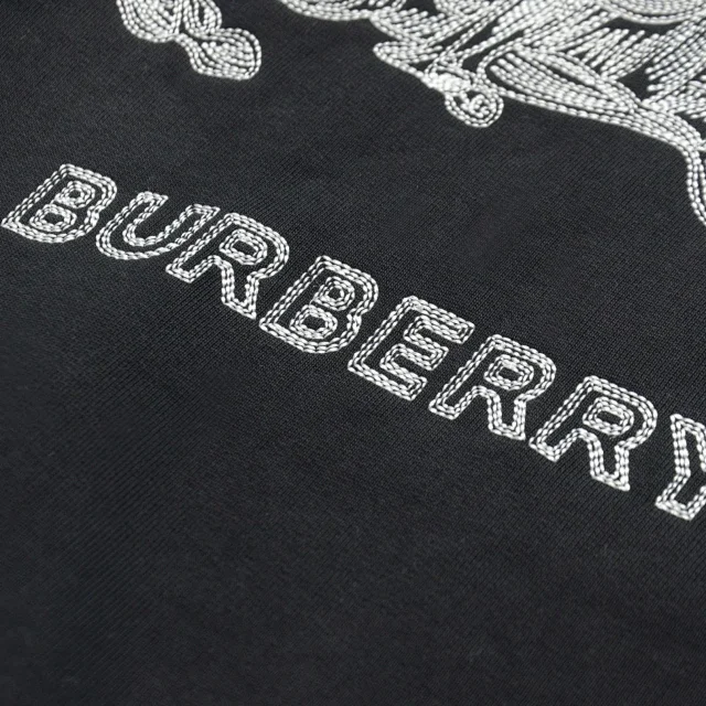 Burberry Hoodies & Sweatshirts Logo-Print Hooded Sweatshirt product detail image 10
