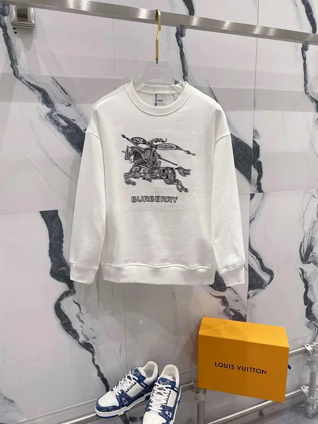 Burberry Hoodies & Sweatshirts Crewneck Sweatshirt product detail image 28