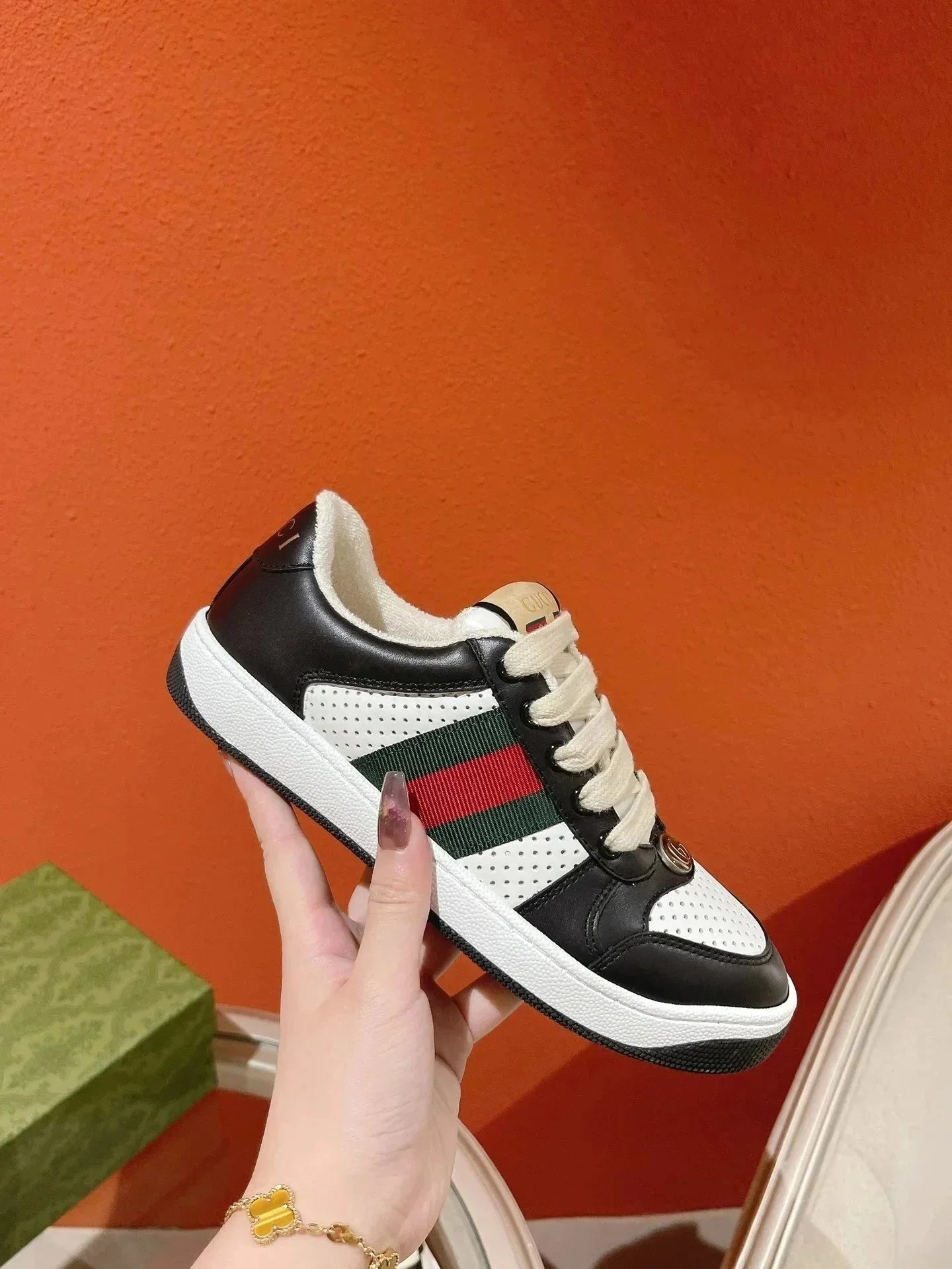 1:1 Batch C-L Version Casual Shoes Sneakers Top Version 182