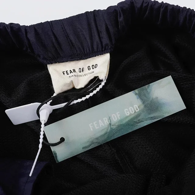 Fear of God Shorts Long Drawstring product detail image 11