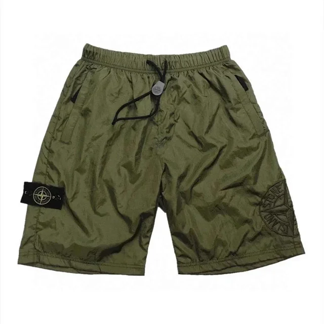 Stone Island Shorts Cargo with compass badge product detail image 17