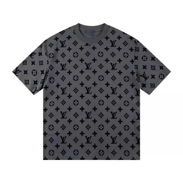 Louis Vuitton T-Shirts Short-Sleeve Graphic Logo Print product detail image 20