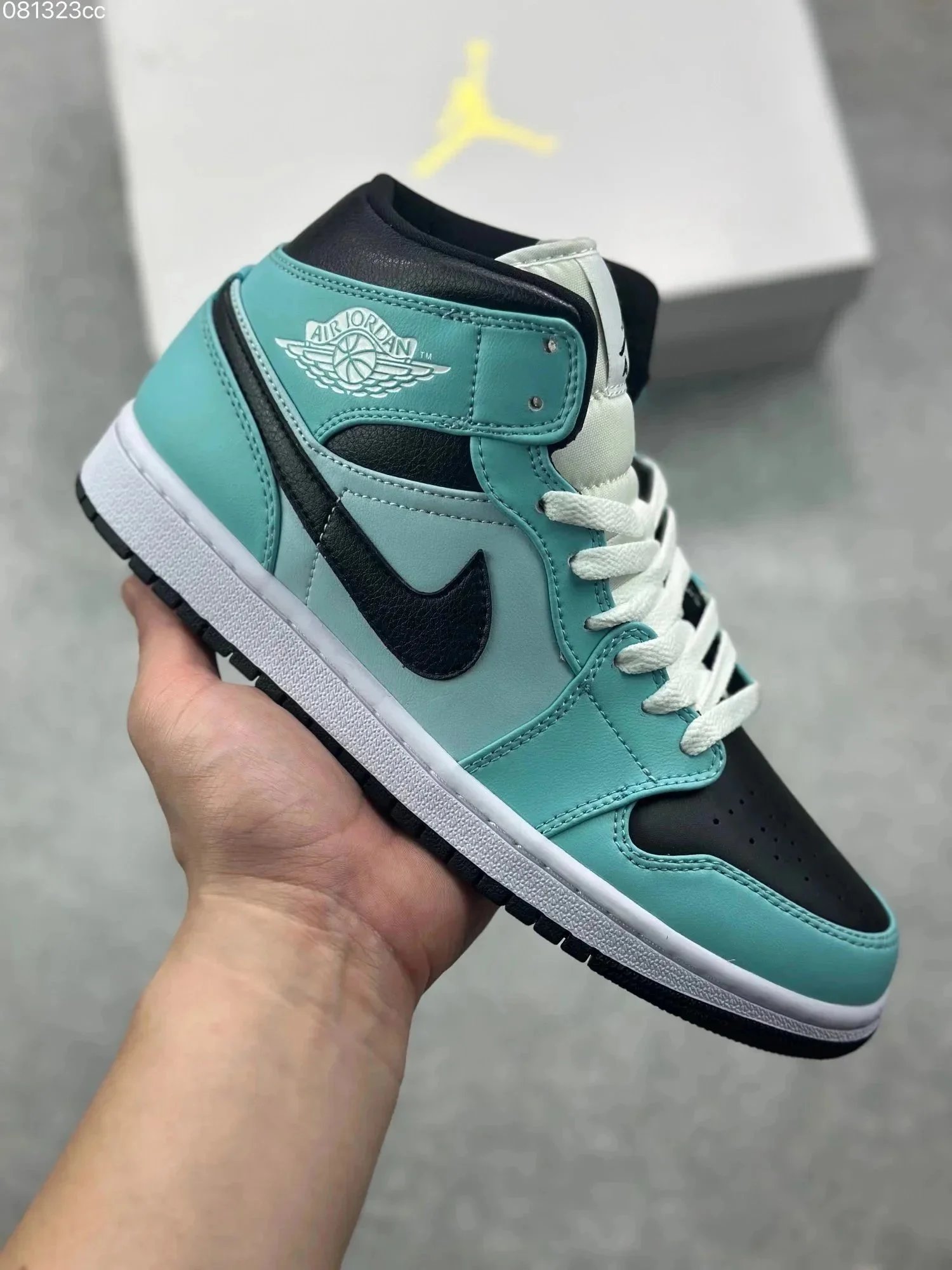 经典百搭休闲运动鞋 02