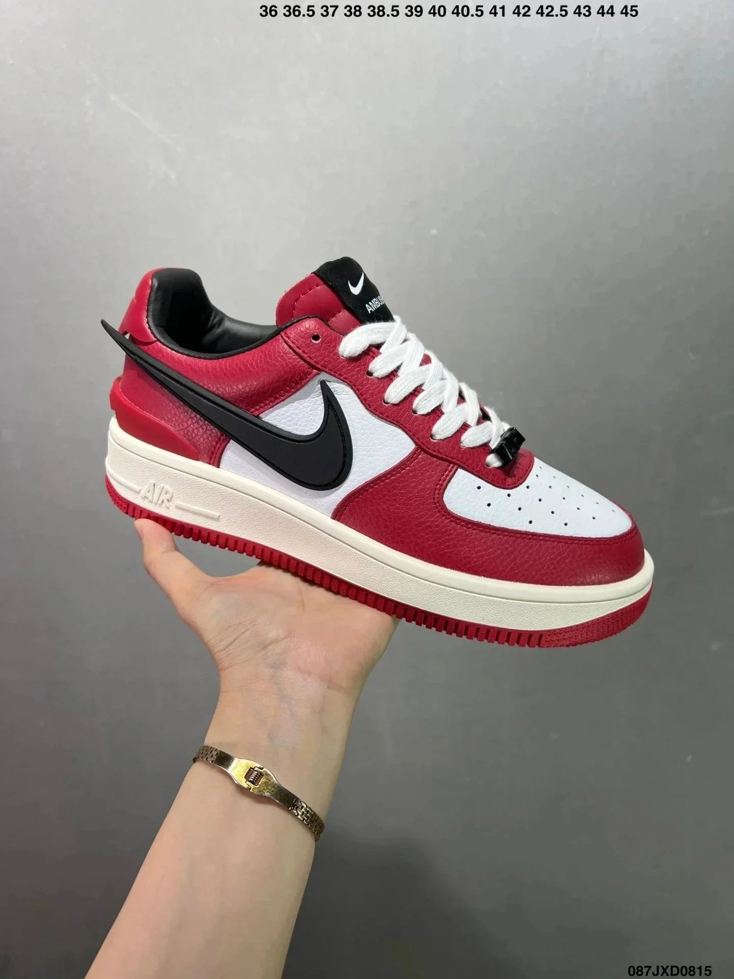 Jordan Air Jordan 1 Mid （20+）