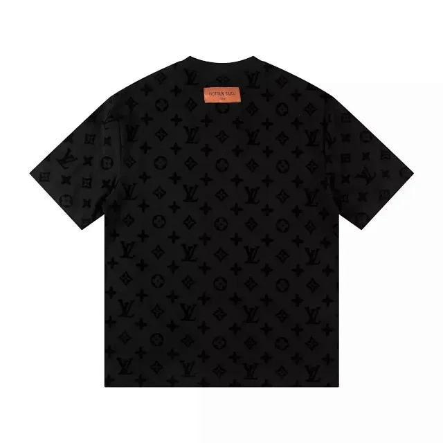 Louis Vuitton T-Shirts Short-Sleeve Graphic Logo Print product detail image 21