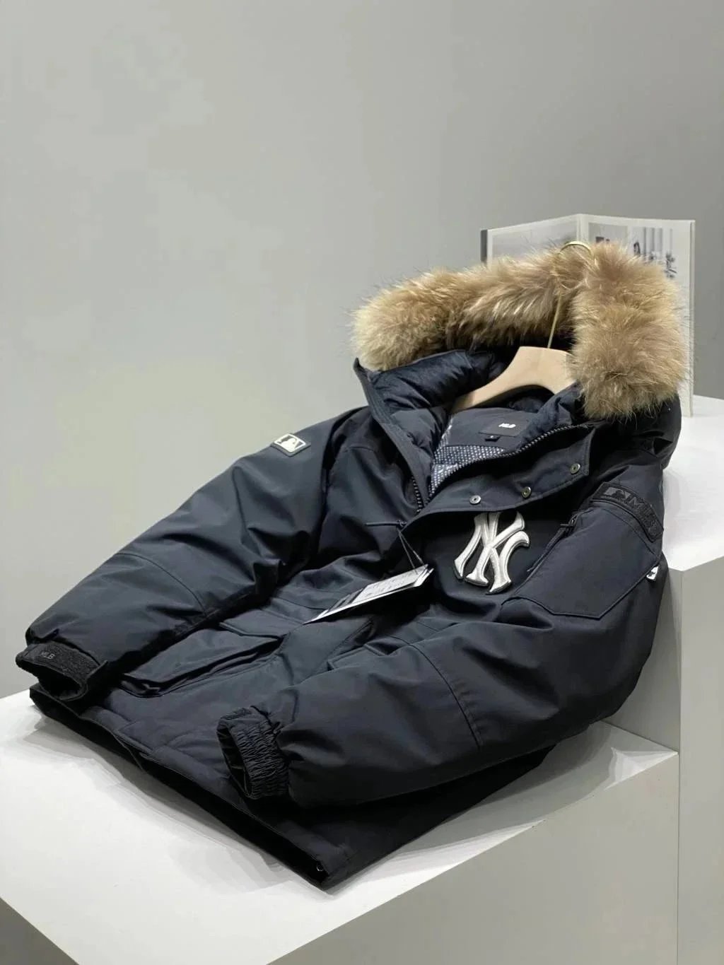 经典百搭时尚羽绒服029