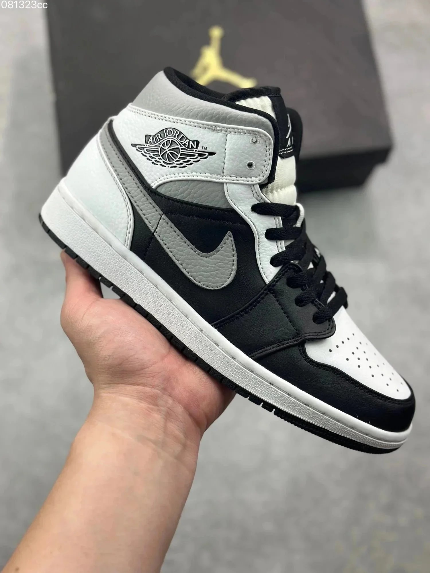 经典百搭休闲运动鞋 02