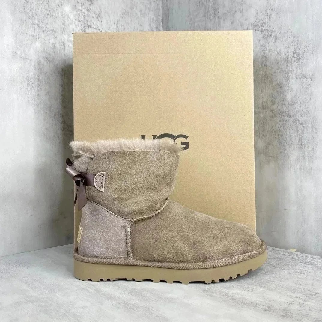 UGG Classic（30+）