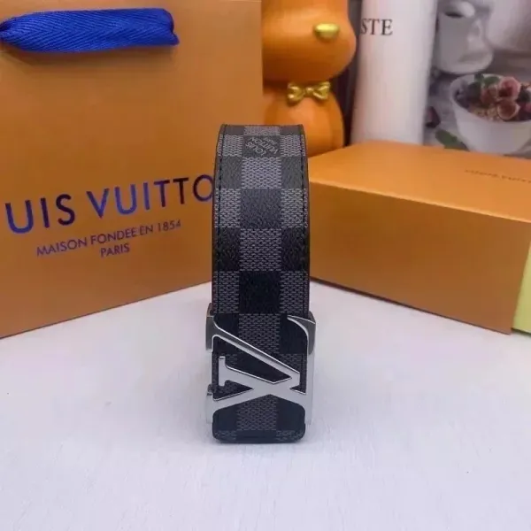 Louis Vuitton Damier Graphite Reversible Belt Black/Gray Leather Belt - 1