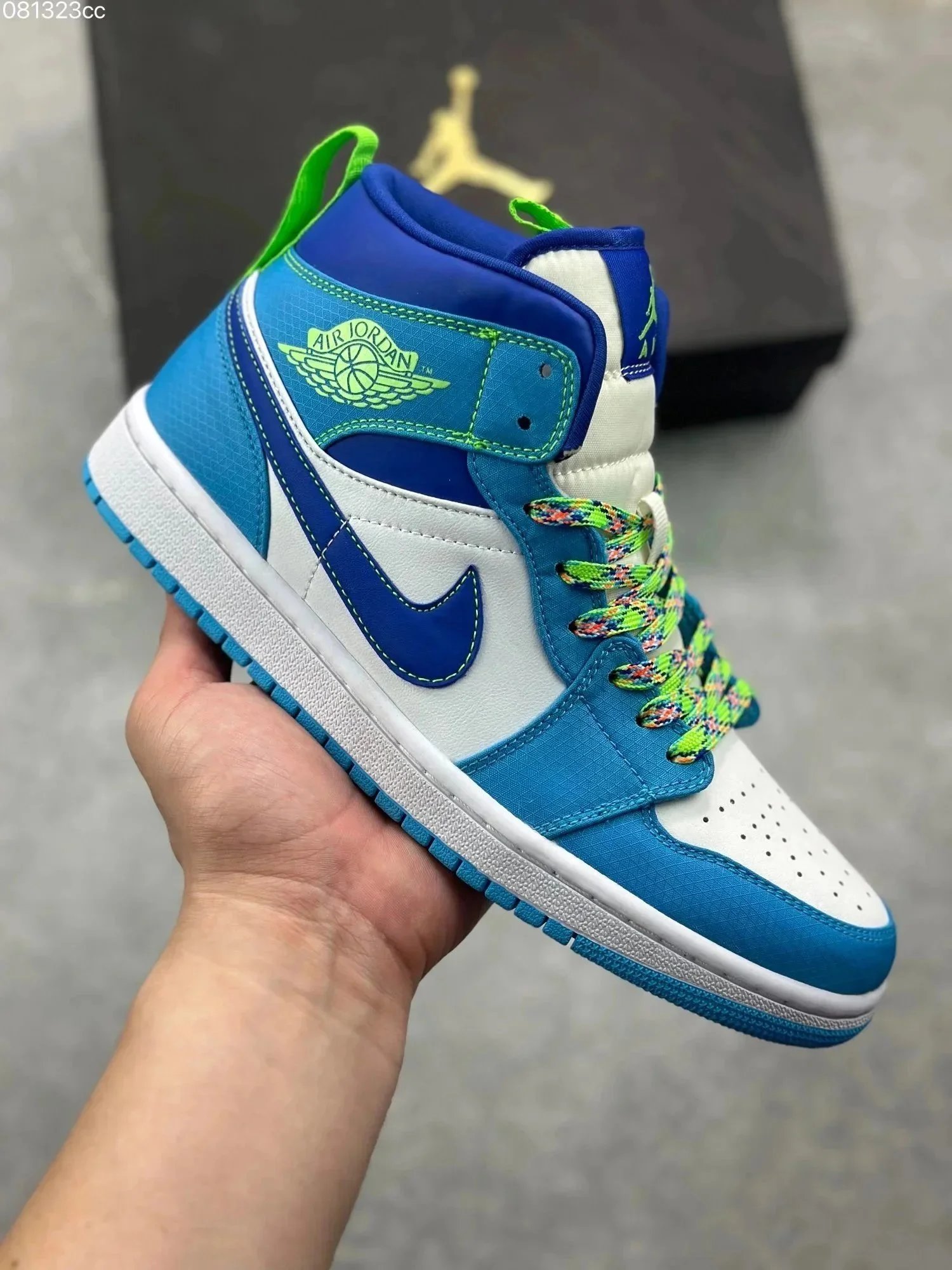 经典百搭休闲运动鞋 02