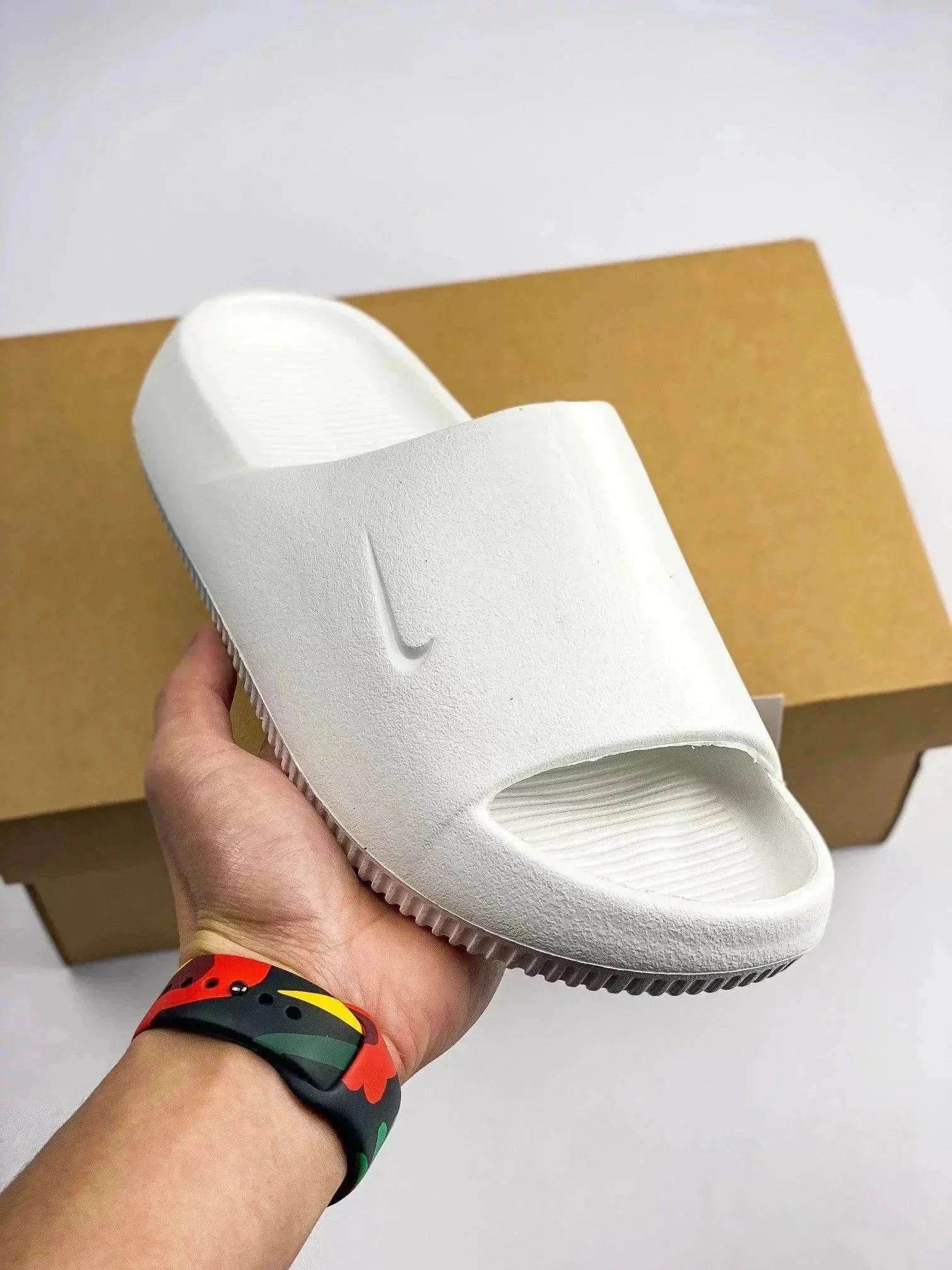 1:1 Batch C-L Version Casual Shoes Sneakers Top Version 084