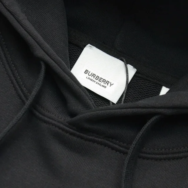 Burberry Hoodies & Sweatshirts Logo-Print Hooded Sweatshirt product detail image 7