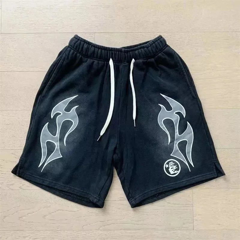 宽松休闲水洗运动短裤