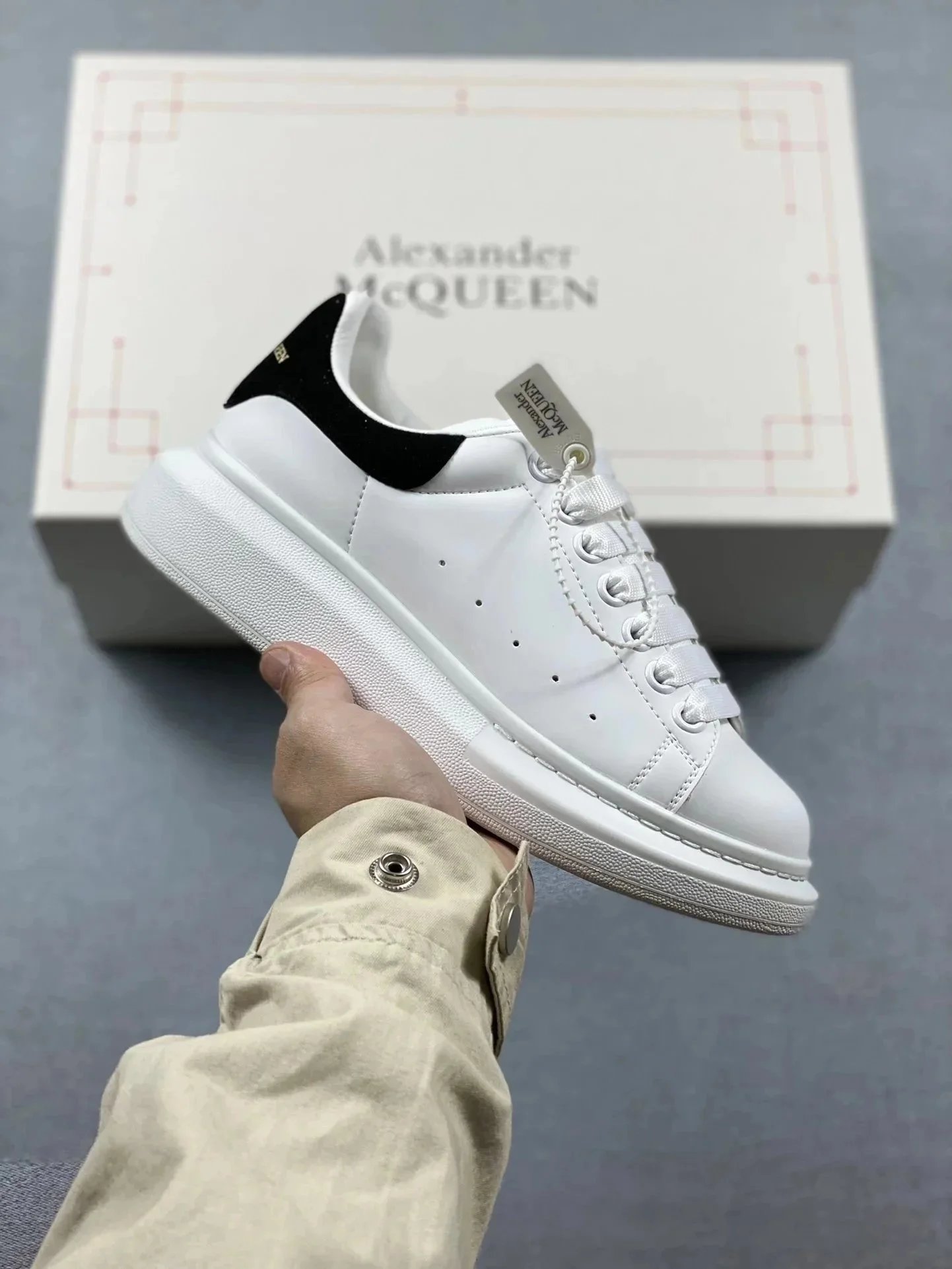Alexander McQueen (30+)
