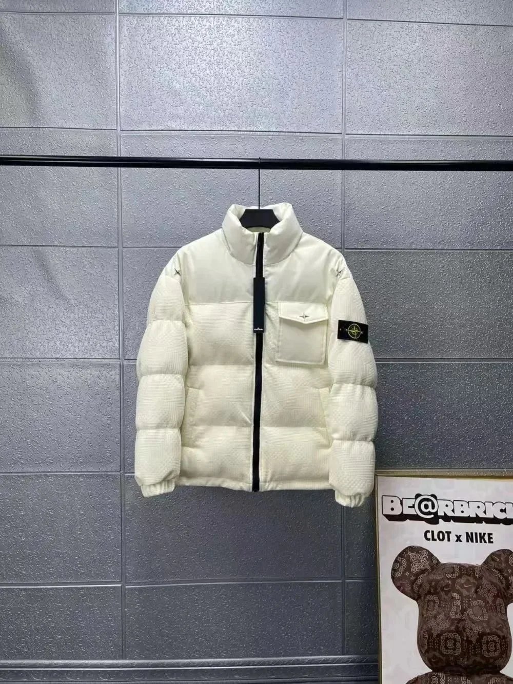 经典百搭时尚羽绒服042