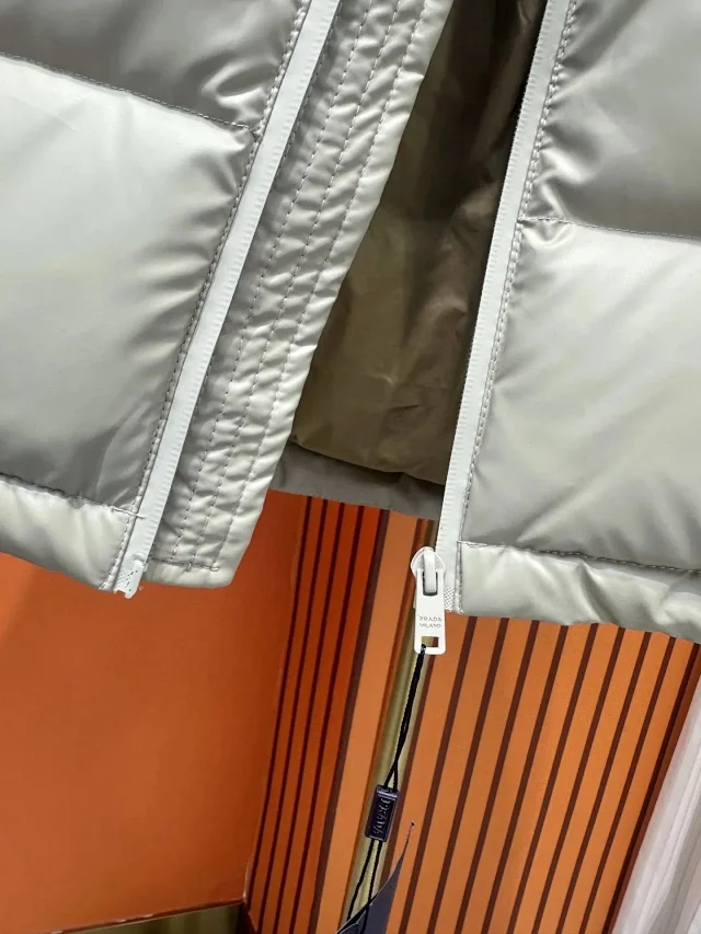 Prada Down Jackets product detail image 8