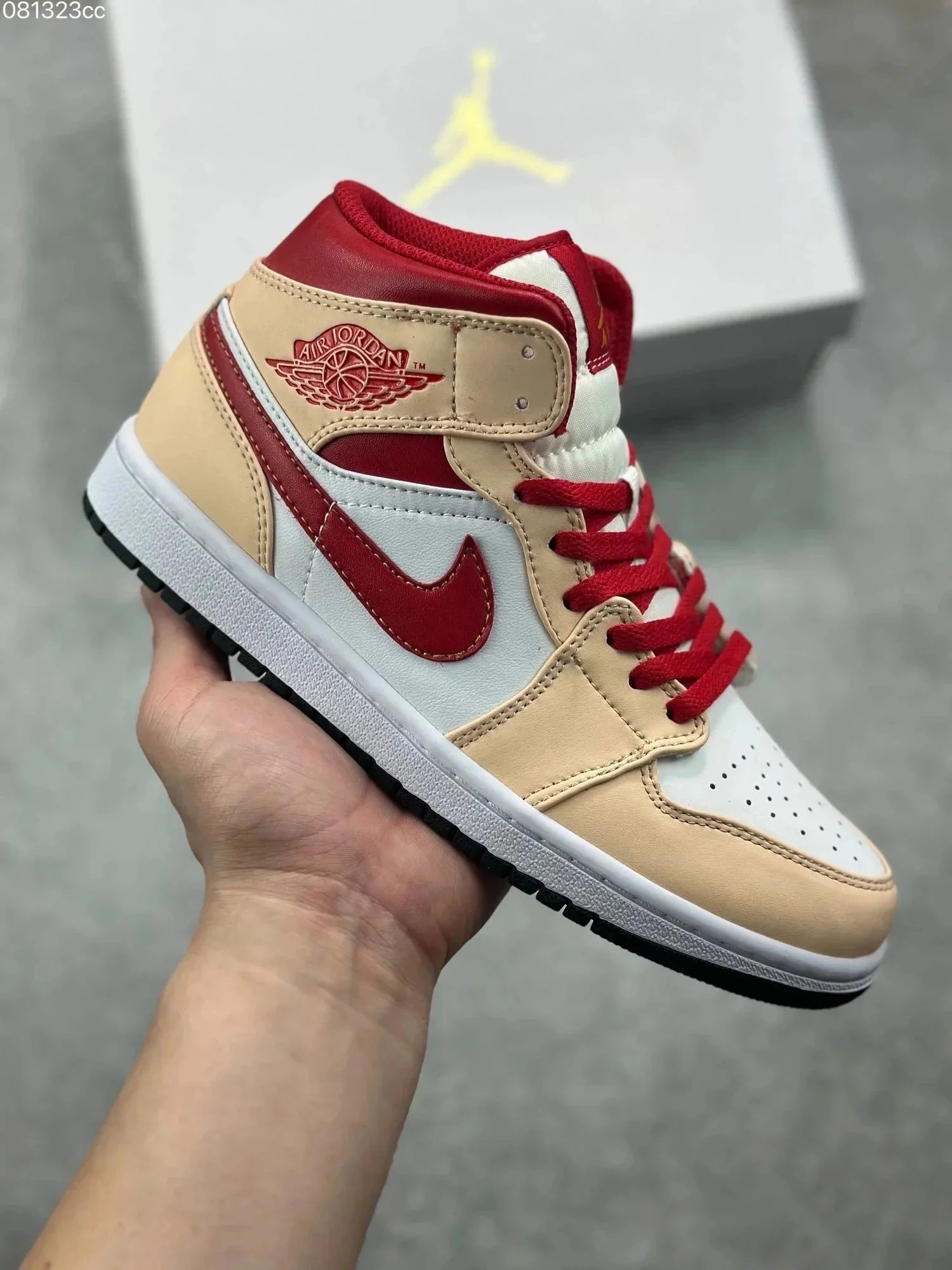 经典百搭休闲运动鞋 02