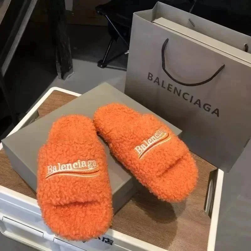 Balenciaga Furry (5+)