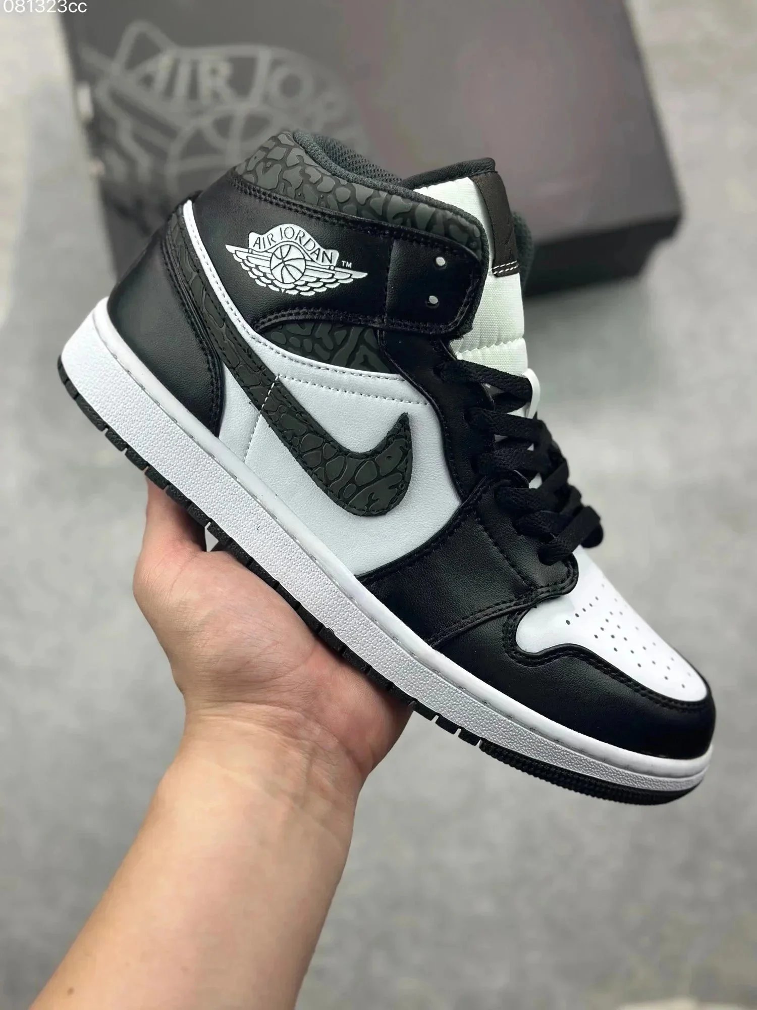 经典百搭休闲运动鞋 02