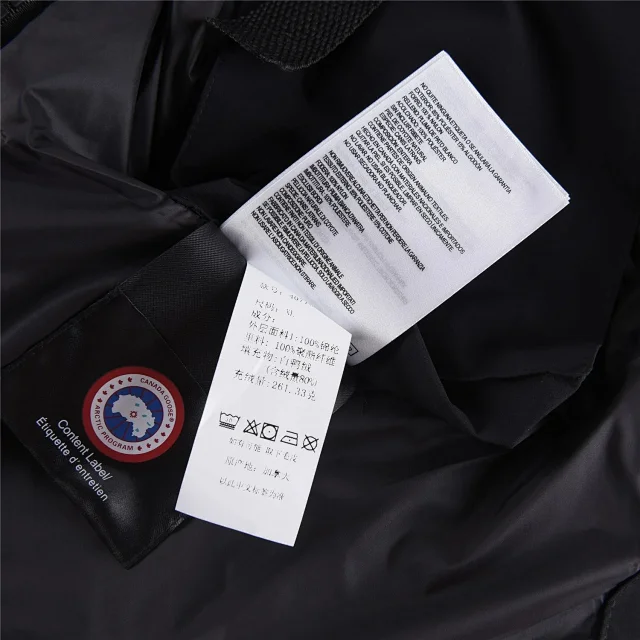 Canada Goose Down Jackets Fur-trimmed hooded parka product detail image 14