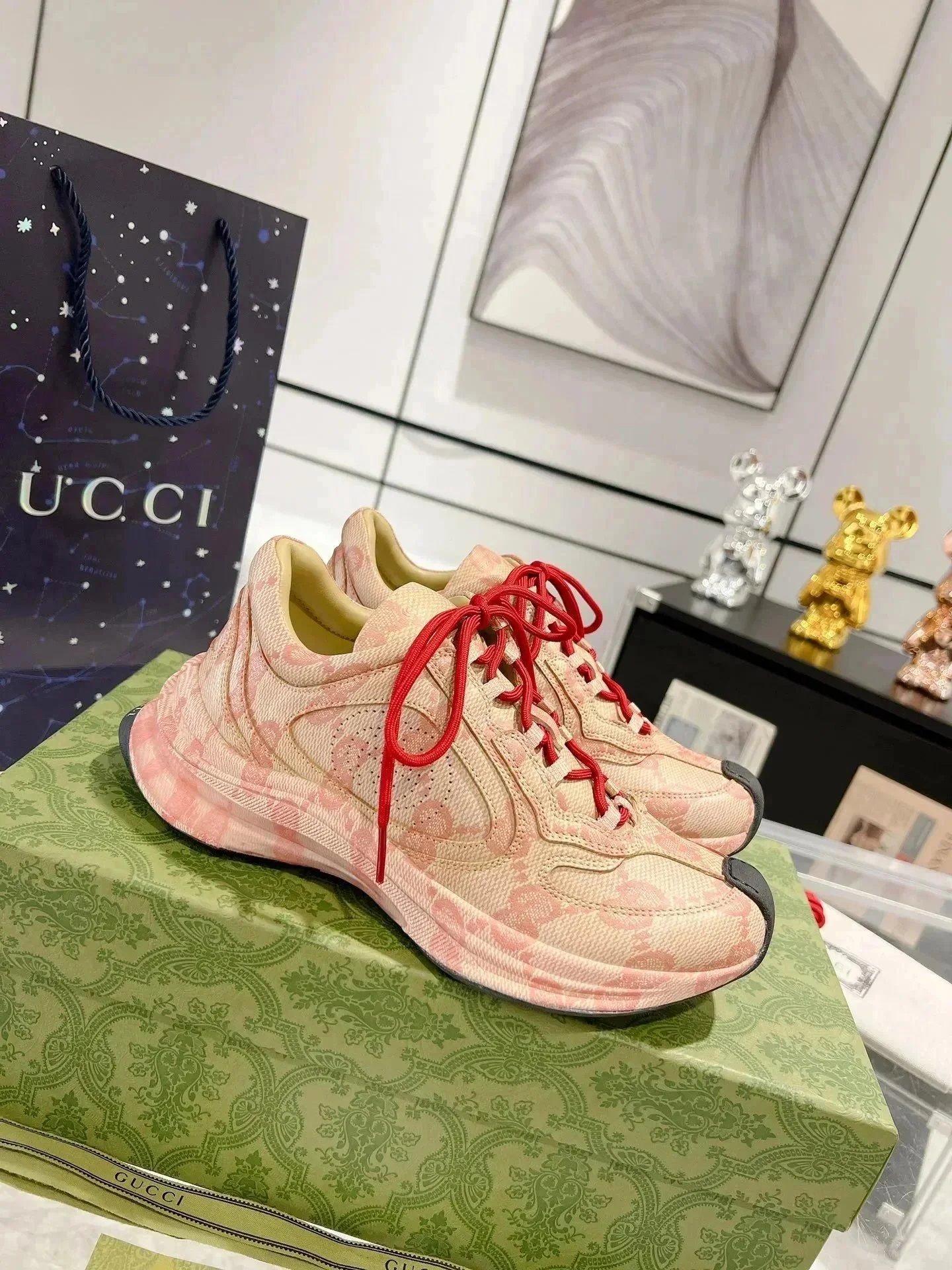 Gucci Run (15+)