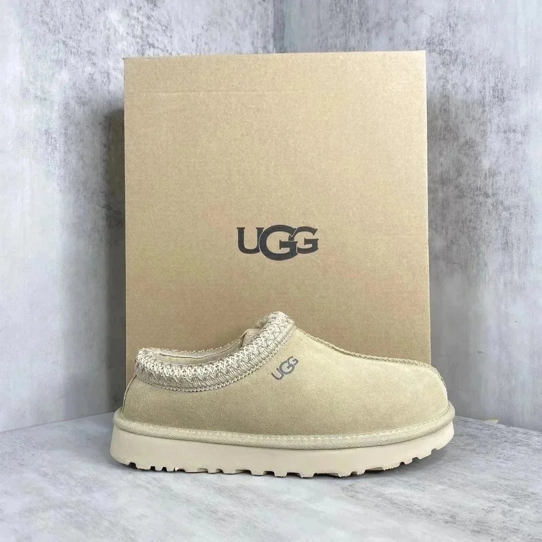 UGG Classic（30+）
