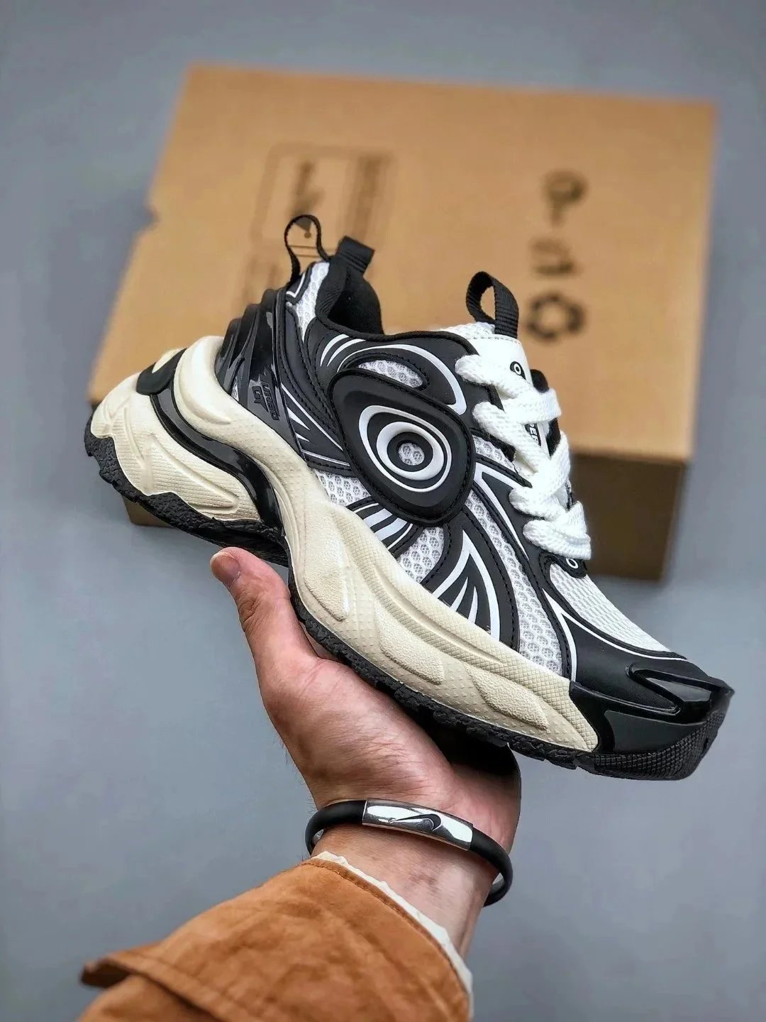 经典百搭休闲运动鞋 05