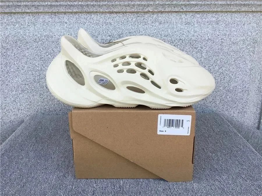 Adidas Originals Yeezy Foam Runner（10+）