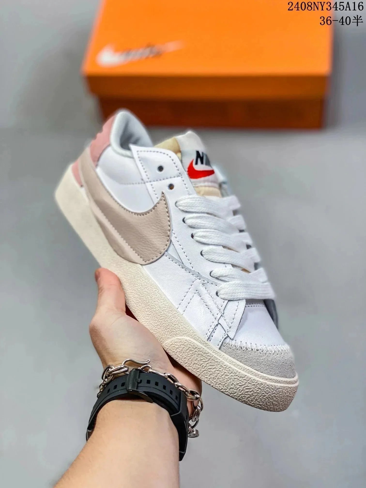 Nike Court Borough （25+）