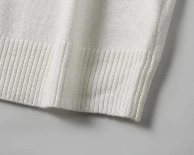 Moncler Knitwear Turtleneck logo-patch knit sweater product detail image 10