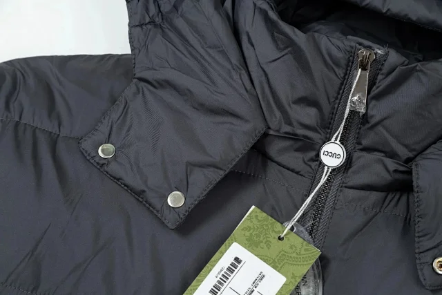 Gucci Down Jackets Hooded quilted jacket with logo detailing product detail image 4